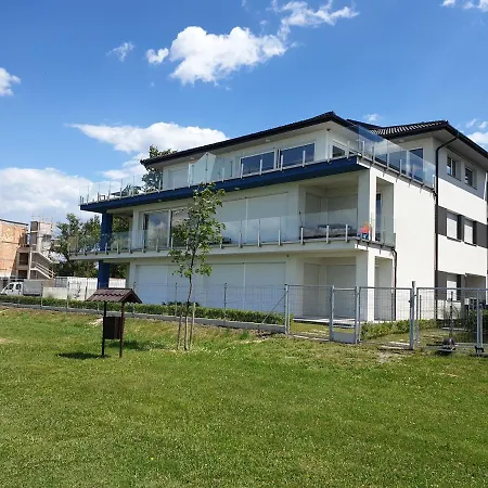 Full Balaton View Daire